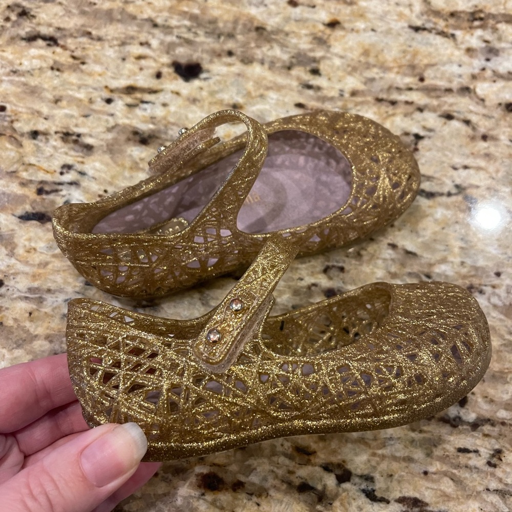 Mini Melissa gold Zigzag toddler girl Shoes 7, VGUC